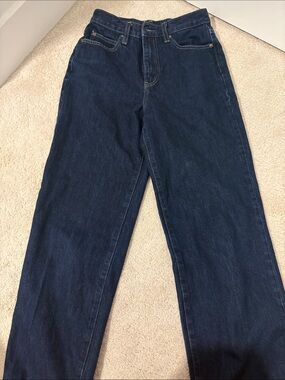 High waisted jeans